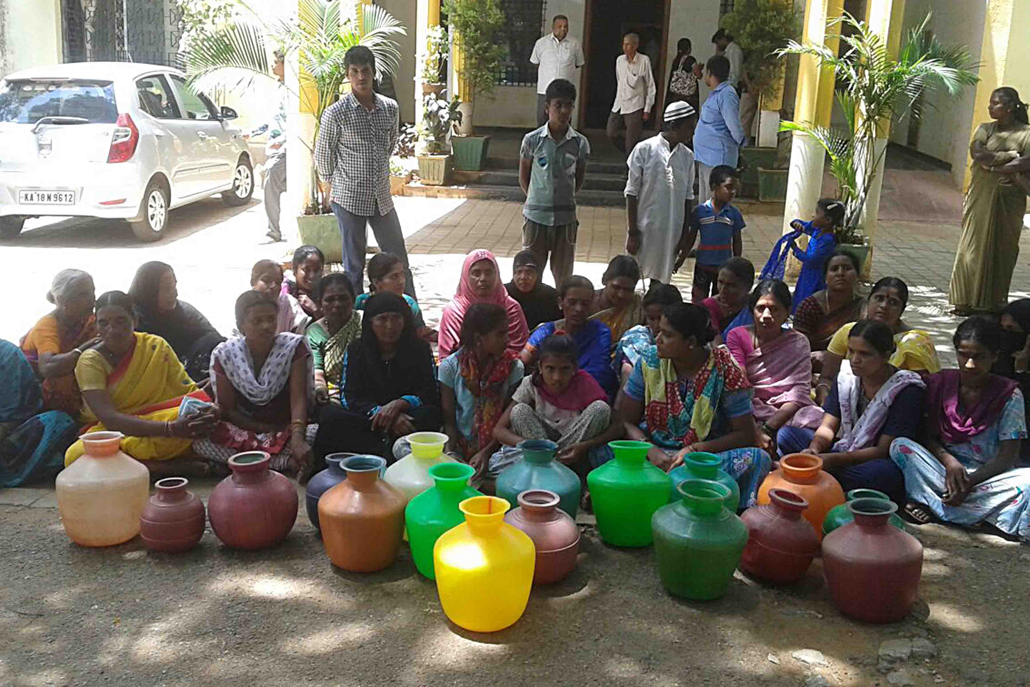 ನೀರಿಗಾಗಿ ನಾರಿಯರ ಪ್ರತಿಭಟನೆ